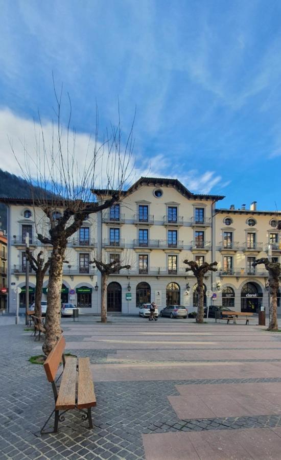 Cal Tranquil Camprodon, Acollidor Atic Al Centre Apartment Bagian luar foto